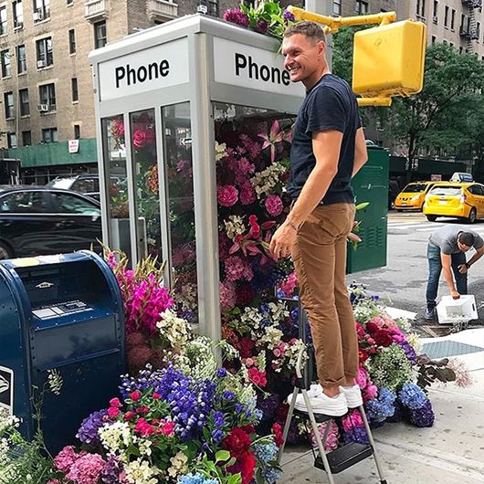 Flower Flash on W 100th Street / West End Avenue.