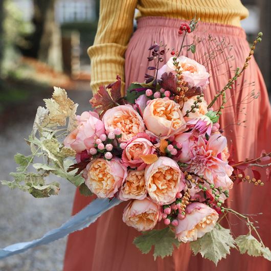 Romantic fall bouquet featuring 'Edith' (Auspluto) roses.