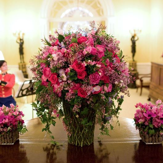Vivid pink flowers for the French State Dinner.