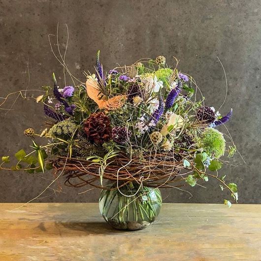 Hand-tied bouquet by Leopoldo Gomez.