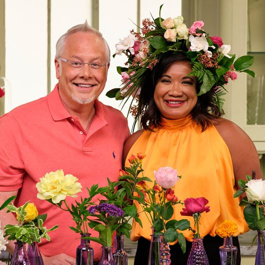 Media expert Jennifer Pascau joins J for a lively exploration of flower fragrances and the memories they evoke.