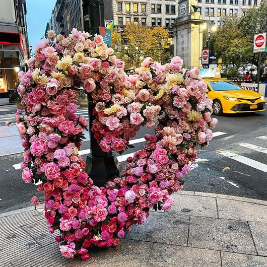 Flower Flash on W 35th Street / Broadway.