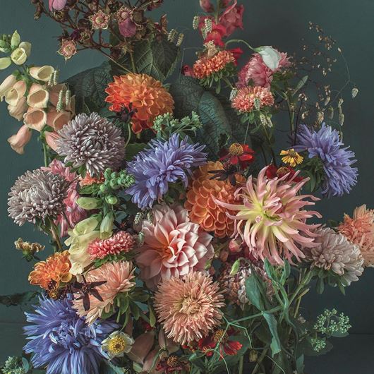 Fall inspired florals photographed by Kreetta Järvenpää.